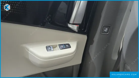 KIA CARNIVAL DIESEL 7-SEATER GRAVITY