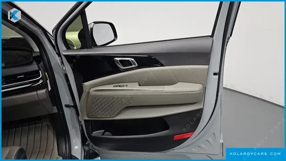 KIA CARNIVAL HEV 7SEATER GRAVITY