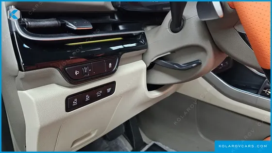 KIA CARNIVAL DIESEL 9-SEATER HI LIMOUSINE (SPECIAL VEHICLE)