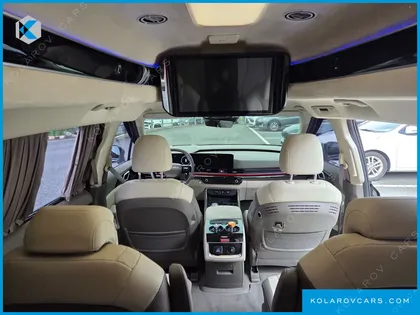 KIA CARNIVAL GASOLINE 9-SEATER HI LIMOUSINE