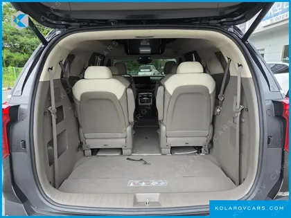 KIA CARNIVAL GASOLINE 9-SEATER HI LIMOUSINE