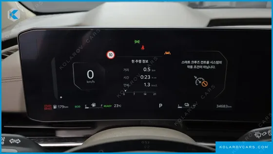 KIA CARNIVAL HEV 9-SEATER HI-LIMOUSINE