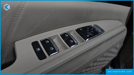 KIA CARNIVAL HEV 9-SEATER HI-LIMOUSINE