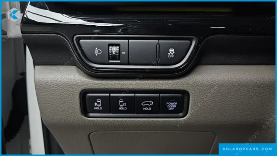 KIA CARNIVAL DIESEL 9-SEATER GRAVITY