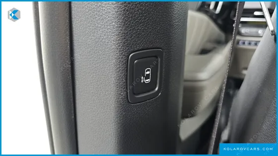 KIA CARNIVAL DIESEL 9-SEATER GRAVITY