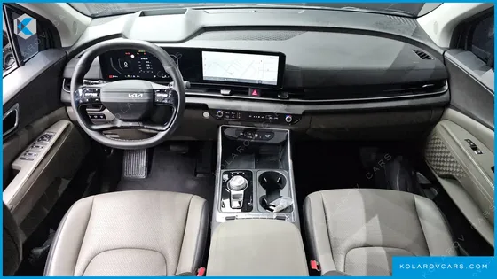 KIA CARNIVAL DIESEL 9-SEATER NOBLESSE