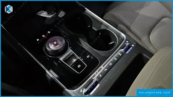 KIA CARNIVAL DIESEL 9-SEATER NOBLESSE