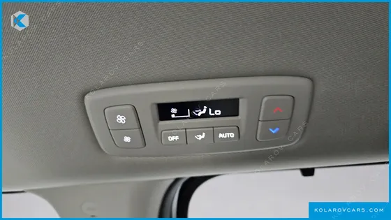 KIA CARNIVAL DIESEL 9-SEATER NOBLESSE