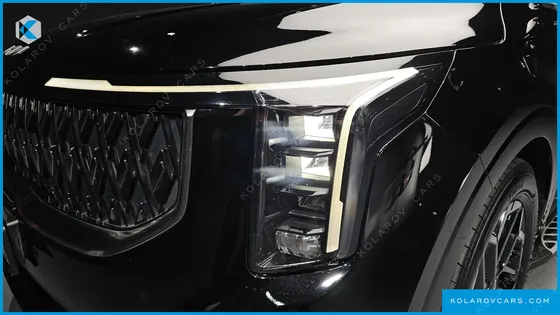 KIA CARNIVAL DIESEL 9-SEATER NOBLESSE