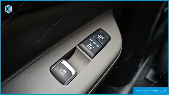 KIA CARNIVAL DIESEL 9-SEATER NOBLESSE