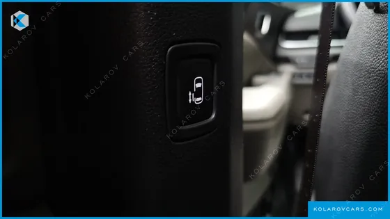 KIA CARNIVAL DIESEL 9-SEATER NOBLESSE