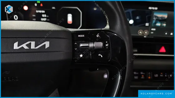KIA CARNIVAL DIESEL 9-SEATER NOBLESSE