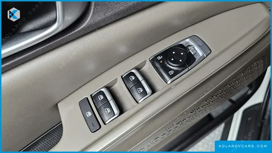 KIA CARNIVAL HEV 9SEATER NOBLESS