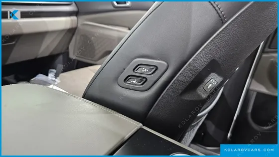 KIA CARNIVAL HEV 9SEATER NOBLESS
