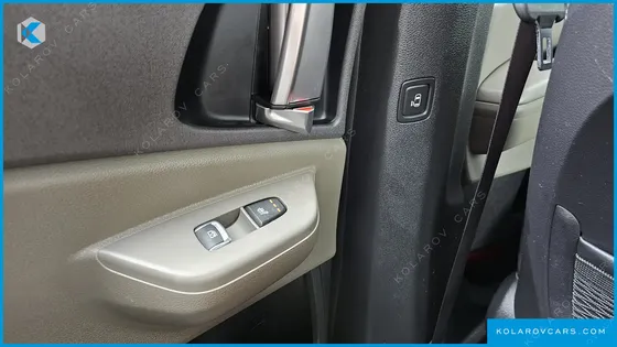 KIA CARNIVAL HEV 9SEATER NOBLESS