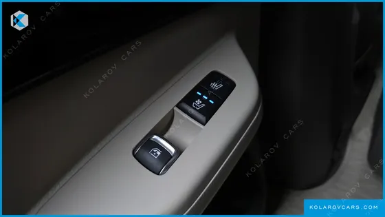 KIA CARNIVAL HEV 9-SEATER HI-LIMOUSINE