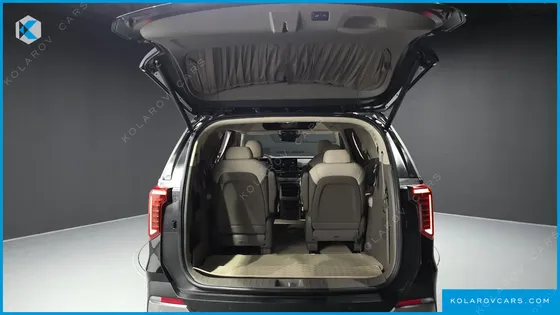KIA CARNIVAL HEV 9-SEATER HI-LIMOUSINE