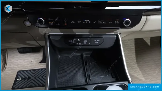 KIA CARNIVAL HEV 9-SEATER HI-LIMOUSINE