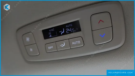 KIA CARNIVAL HEV 9-SEATER HI-LIMOUSINE