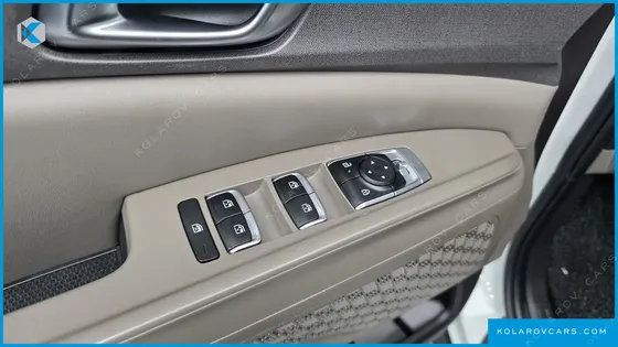 KIA CARNIVAL GASOLINE 7-SEATER NOBLESSE