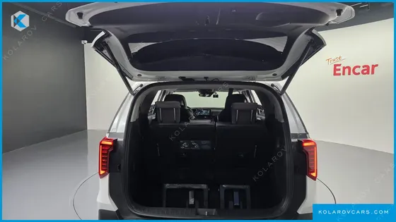 KIA CARNIVAL GASOLINE 7-SEATER NOBLESSE
