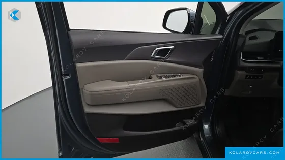 KIA CARNIVAL HEV 9SEATER NOBLESS