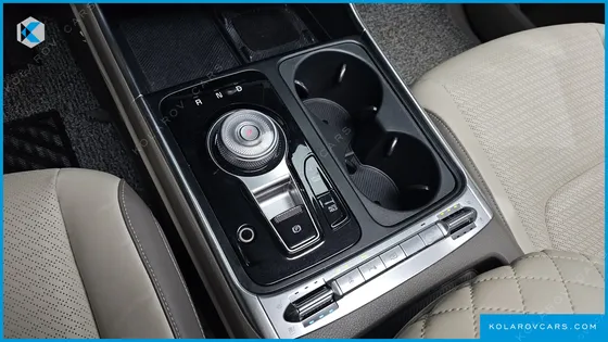 KIA CARNIVAL GASOLINE 9-SEATER GRAVITY