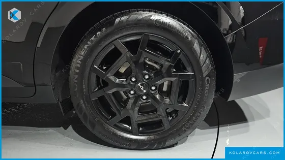 KIA CARNIVAL GASOLINE 9-SEATER GRAVITY