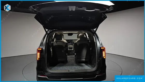 KIA CARNIVAL GASOLINE 9-SEATER GRAVITY