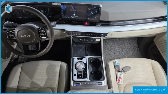 KIA CARNIVAL DIESEL 7-SEATER SIGNATURE