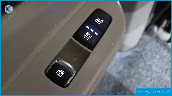 KIA CARNIVAL DIESEL 7-SEATER SIGNATURE