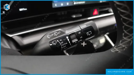 KIA CARNIVAL GASOLINE 9-SEATER PRESTIGE