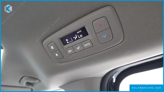 KIA CARNIVAL GASOLINE 9-SEATER GRAVITY