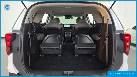 KIA CARNIVAL DIESEL 9-SEATER PRESTIGE