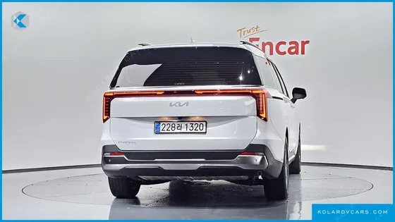 KIA CARNIVAL GASOLINE 7-SEATER NOBLESSE