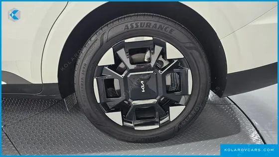 KIA CARNIVAL GASOLINE 7-SEATER NOBLESSE
