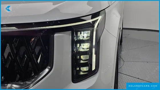 KIA CARNIVAL GASOLINE 7-SEATER NOBLESSE