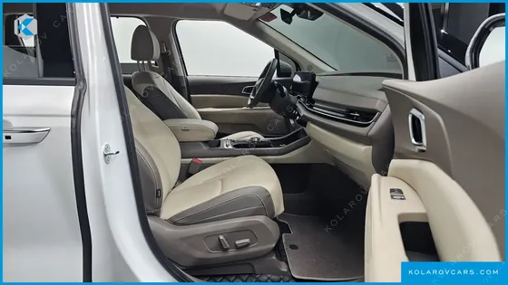 KIA CARNIVAL GASOLINE 7-SEATER NOBLESSE