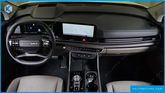 KIA CARNIVAL HEV 9SEATER NOBLESS