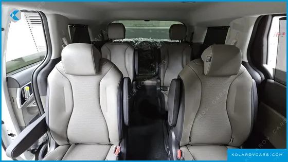 KIA CARNIVAL HEV 9SEATER NOBLESS