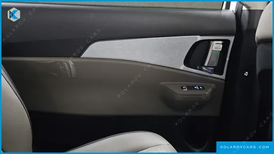 KIA CARNIVAL HEV 9SEATER NOBLESS