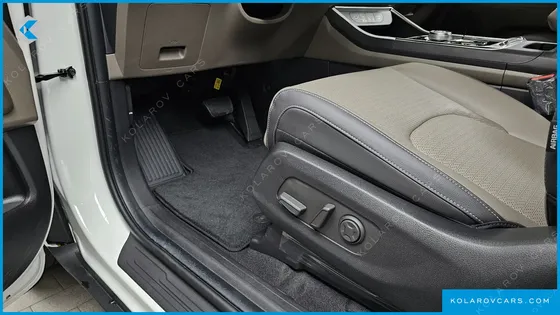KIA CARNIVAL HEV 9SEATER NOBLESS