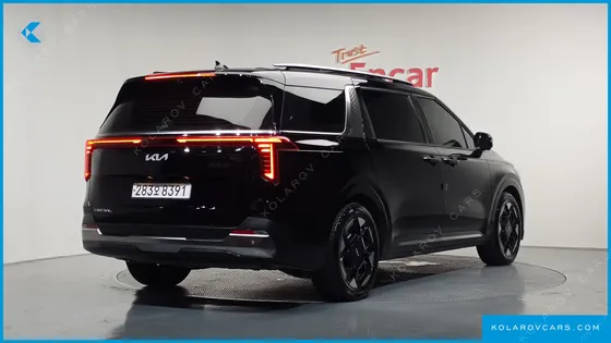 KIA CARNIVAL DIESEL 9-SEATER SIGNATURE