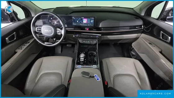 KIA CARNIVAL DIESEL 9-SEATER SIGNATURE