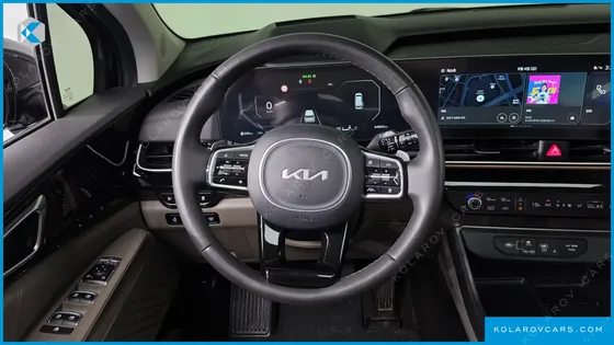 KIA CARNIVAL DIESEL 9-SEATER SIGNATURE