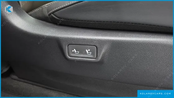 KIA CARNIVAL DIESEL 9-SEATER SIGNATURE