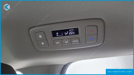 KIA CARNIVAL DIESEL 9-SEATER SIGNATURE