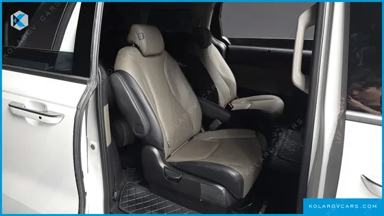 KIA CARNIVAL GASOLINE 9-SEATER NOBLESSE