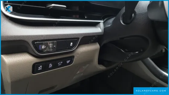 KIA CARNIVAL GASOLINE 9-SEATER NOBLESSE