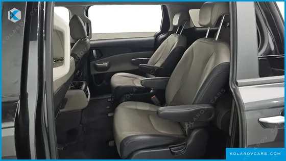 KIA CARNIVAL DIESEL 9-SEATER PRESTIGE